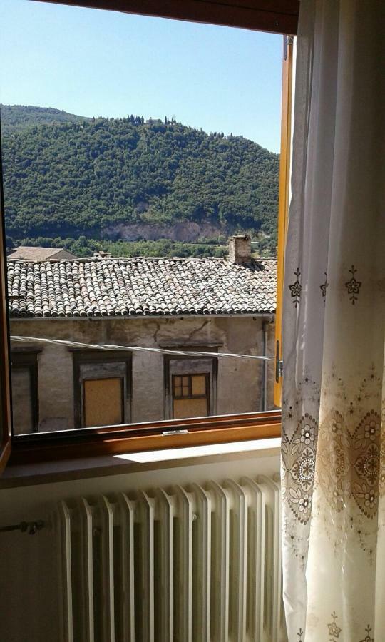 Casa Leo Apartment Fossombrone Exterior photo