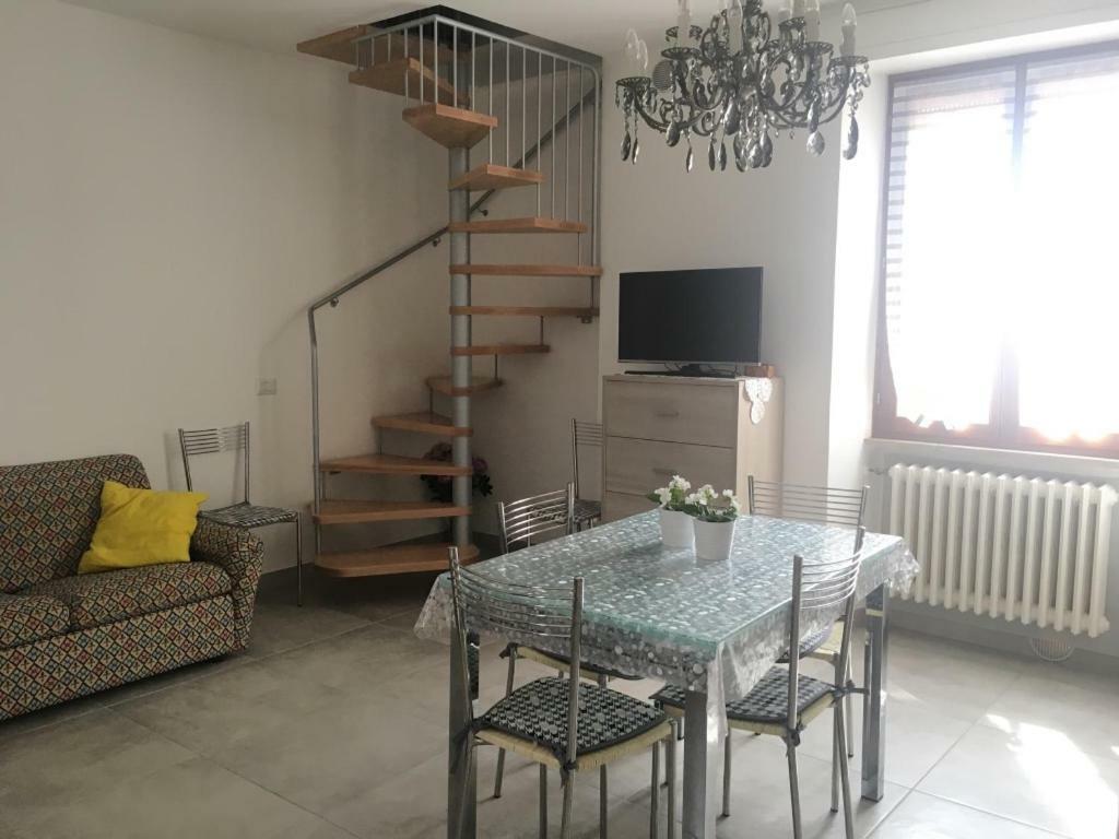 Casa Leo Apartment Fossombrone Exterior photo